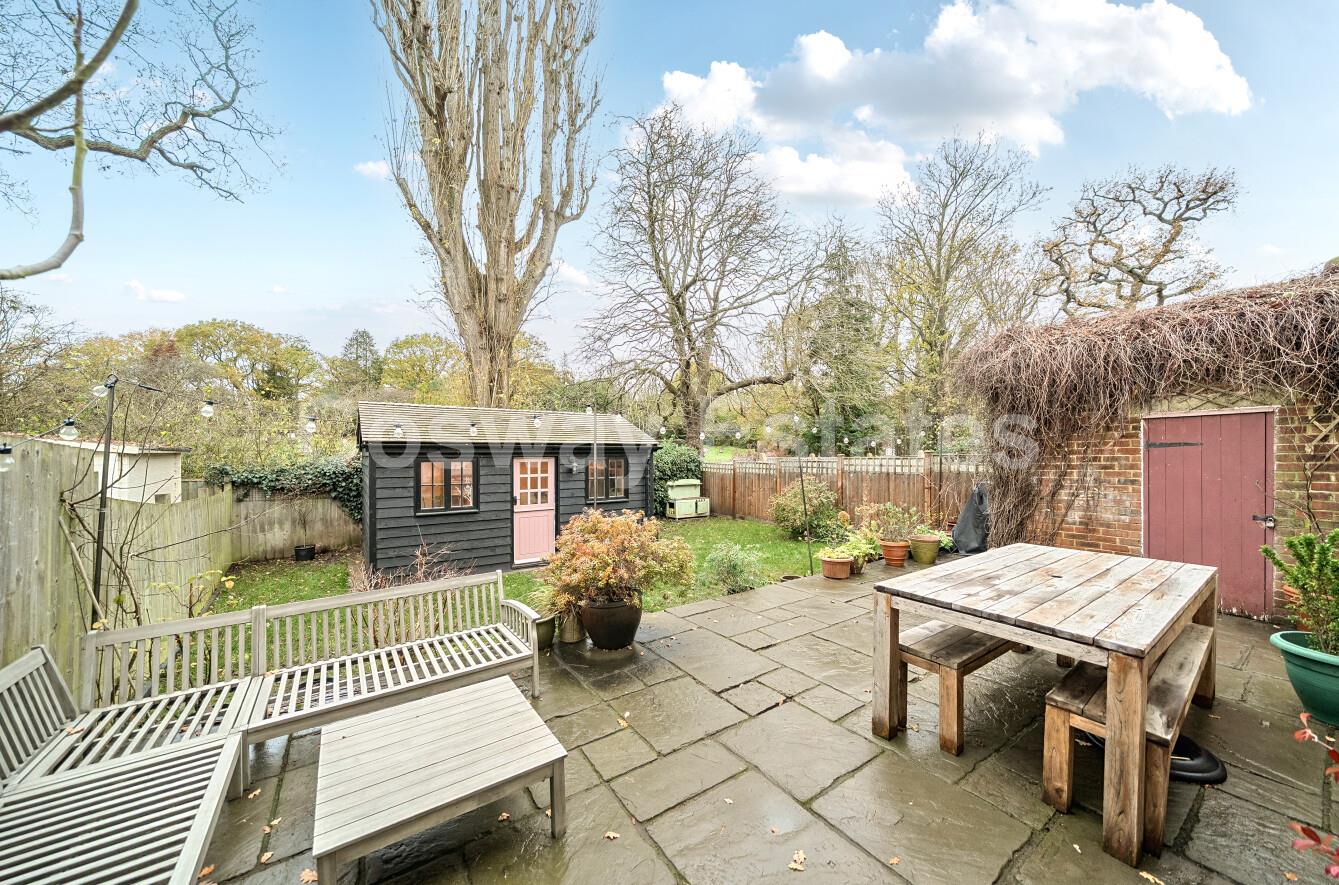Woodcote Avenue, Mill Hill, NW7, London